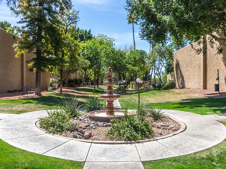 3825 E Camelback Rd #144 — Photo 31