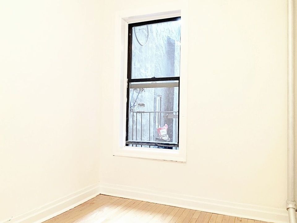 1st image of 314 Bedford Ave APT B3