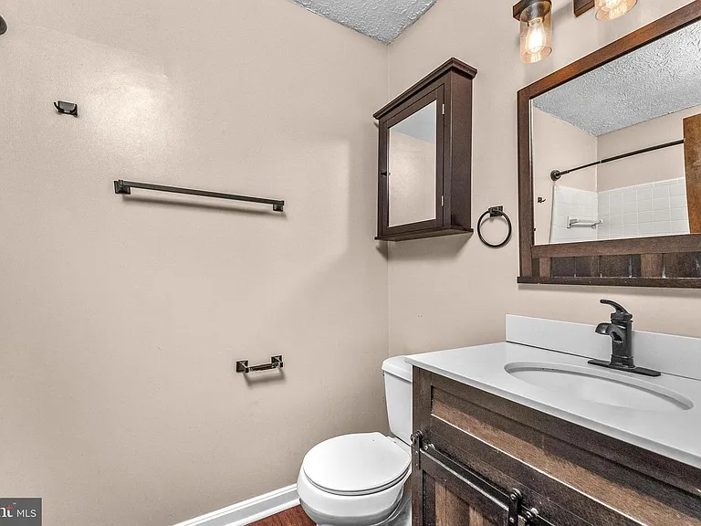 23348 Red Oak Ct — Photo 13