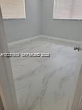 590 NE 20th St #1-2 — Photo 10