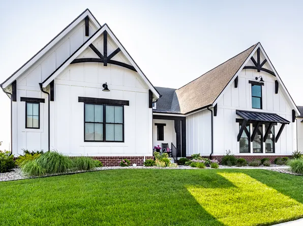 15989 Sonnet Park Ln, Westfield, IN 46074