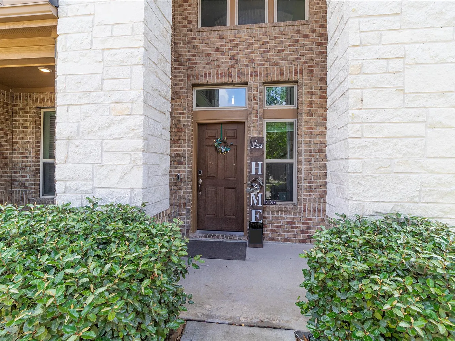 4 bed, 2.5 bath, 3036 sqft, $3,000 — Photo 4