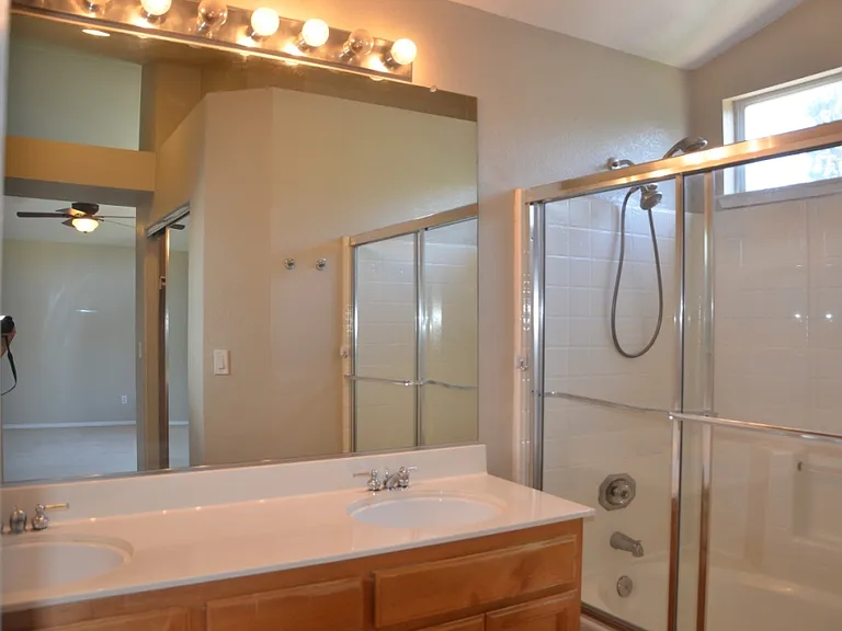 845 Shelborne Dr — Photo 17