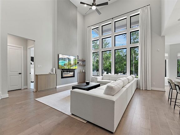 5th image of 4439 Southpoint Way