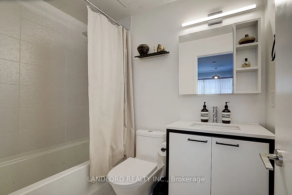 3 bed, $3,195 — Photo 4