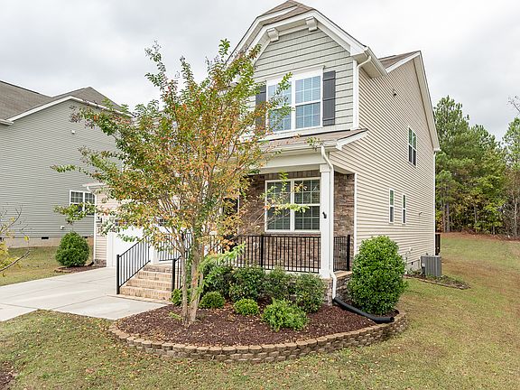 2nd image of 320 Holly Blossom Dr