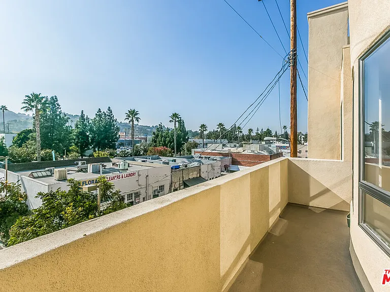 12026 Hoffman St #402 — Photo 34