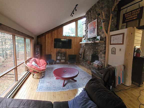 2nd image of 88 Tamarac Dr