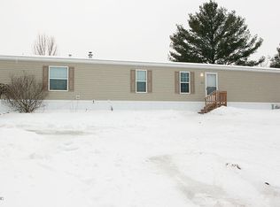 11545 205th Ave, Big Rapids, MI 49307