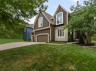 9838 Stevenson St, Lenexa, KS 66220