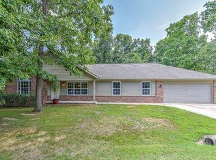 10 E Elvendon Dr, Bella Vista, AR 72715
