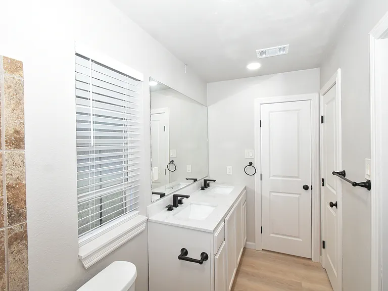 311 Stell Ave — Photo 17