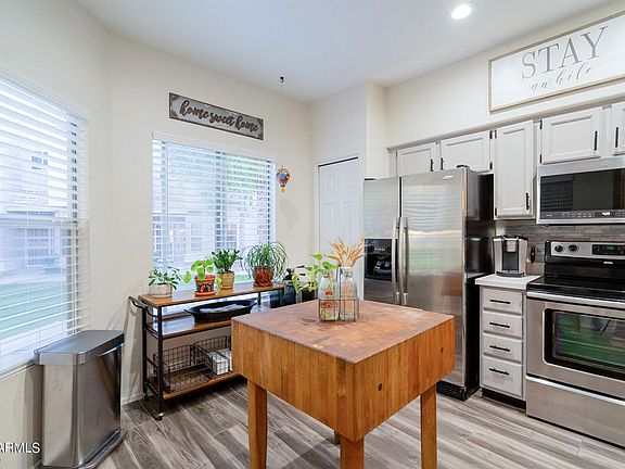 5th image of 500 N Roosevelt Ave Unit 93