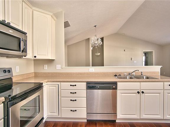 3rd image of 11474 Clay Ct Unit 105