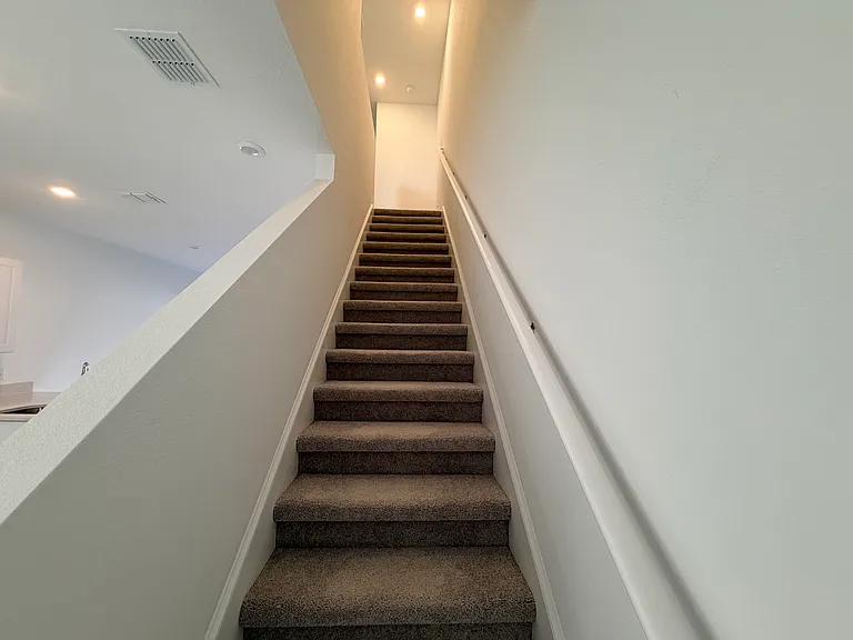 2942 Skyline Loop — Photo 5