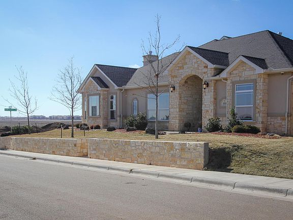 3rd image of 6504 Parkwood Pl