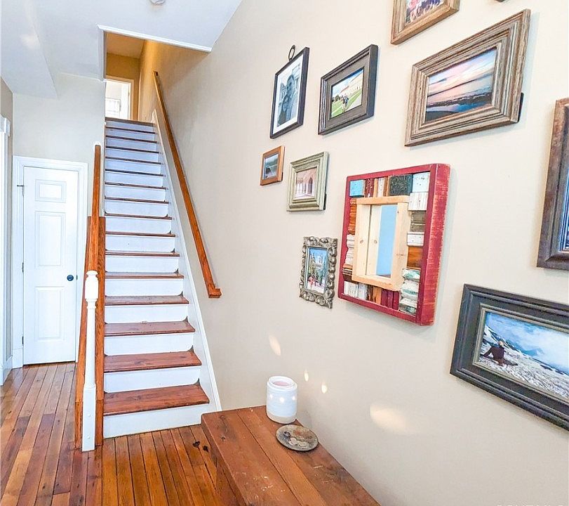 1st image of 502 W 33rd St