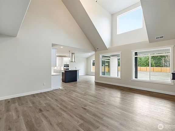 4th image of 841 Barbara Lane #SW