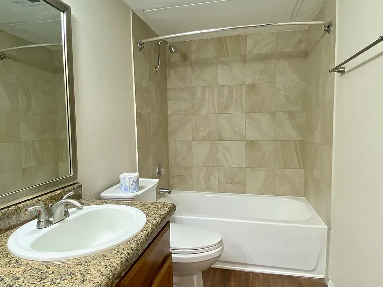 B1 Guest Bathroom