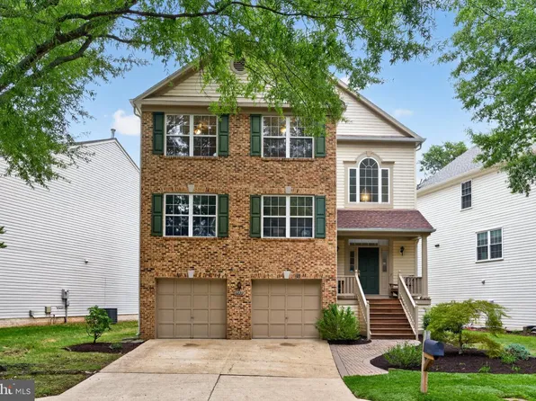 6622 Castle Bar Ct, Alexandria, VA 22315
