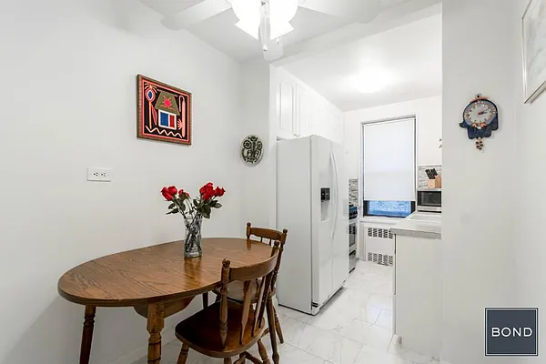 Sold by Bond New York | media 19