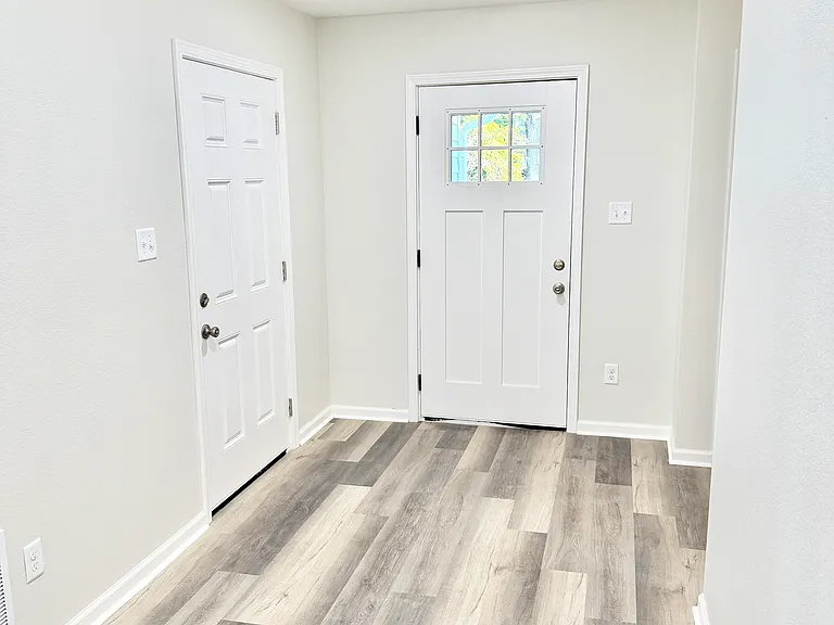 502 W Jeanette Ave — Photo 5