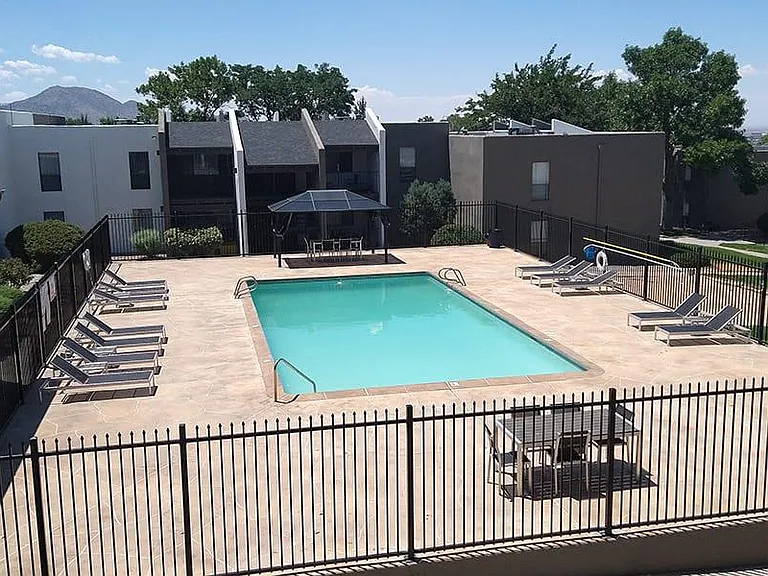 1501 Tramway Blvd NE — Photo 5