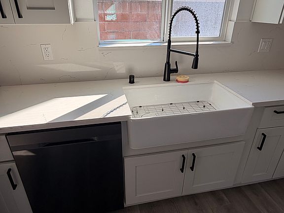 5th image of 1446 W 219th St #B