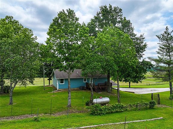 4th image of 5855 SE 981 Pvt Rd