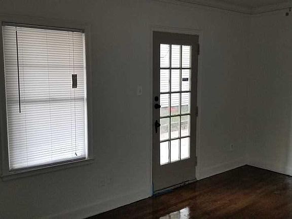 3rd image of 580 Shotwell St #U