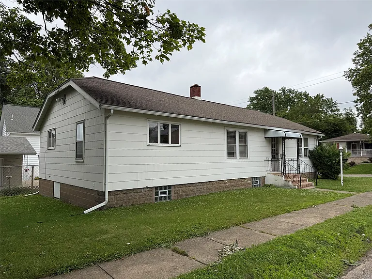 4250 Harding Dr — Photo 12