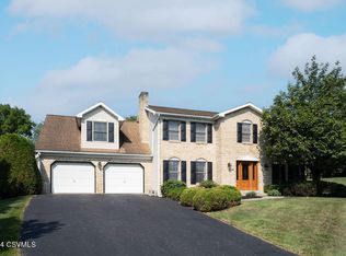 100 Golf View Dr, Lewisburg, PA 17837