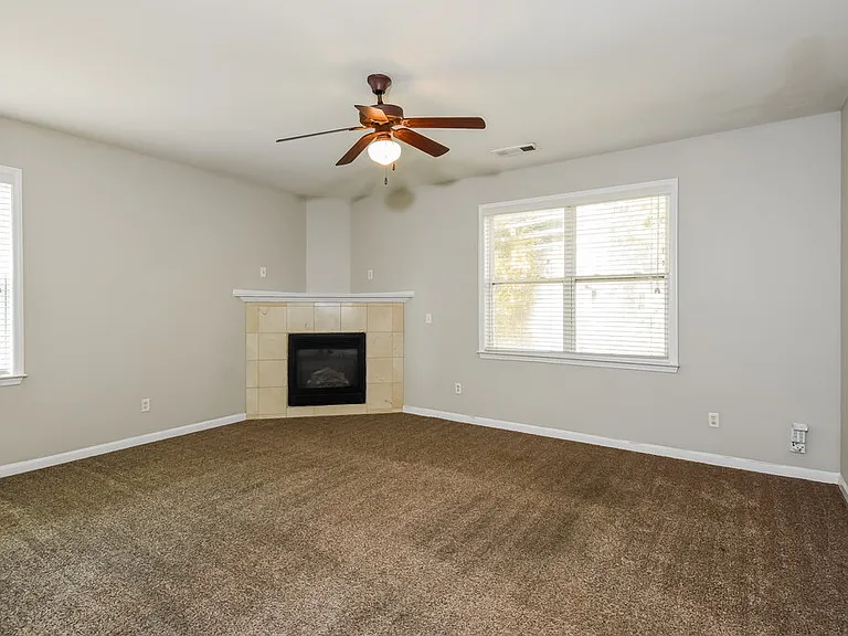 1 Horseshoe Ln — Photo 5
