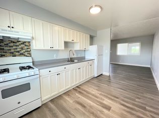 Apartments at College Oak on 5242 College Oak Drive, Sacramento, CA, Sacramento, CA 95841
