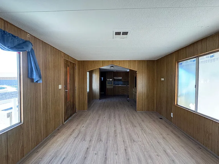 384 Moser — Photo 5
