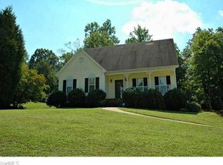 3732 Signet Dr, Winston Salem, NC 27101