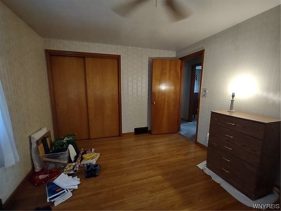 2nd image of 848 Park Ave