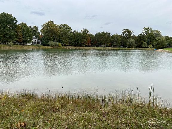 4th image of 5719 Foxfire Dr