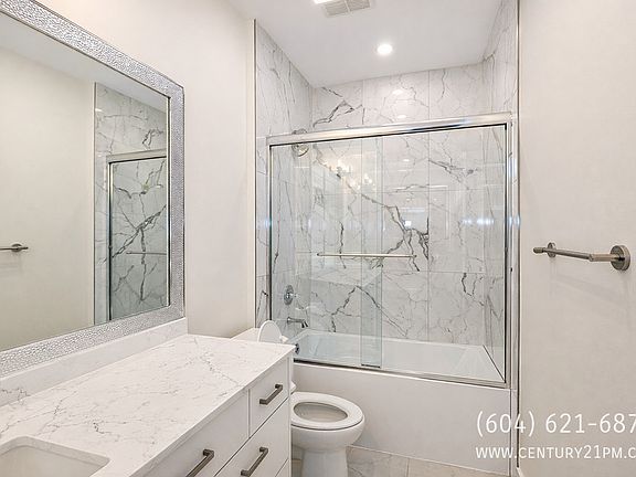 5th image of 34165 Hartman Ave