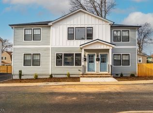 306 Carnegie Pl, Vauxhall, NJ 07088