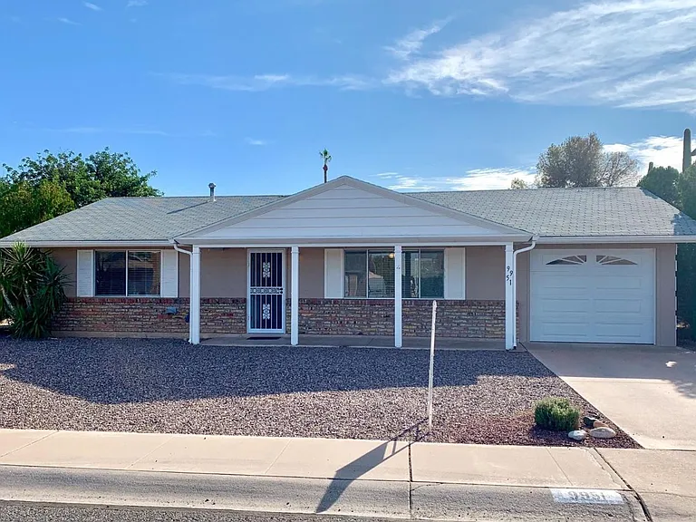 9951 W Clair Dr — Photo 1