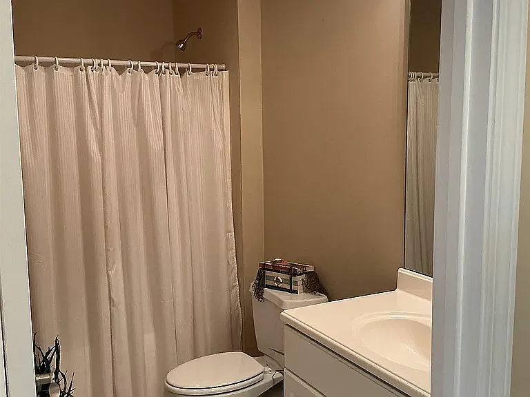 1722 Saint Charles Ave — Photo 19