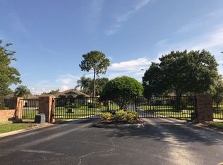 6029 Williamsburg Way, Tampa, FL 33625