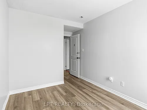 244 Penetanguishene Rd #4 Photo 1