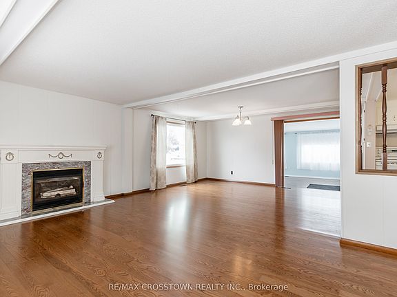 5th image of 24 Linden Ln