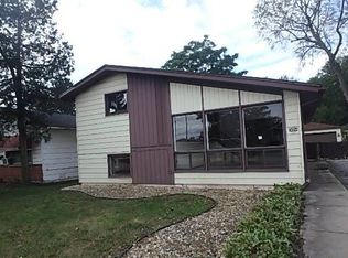 16654 Wood St, Markham, IL 60428