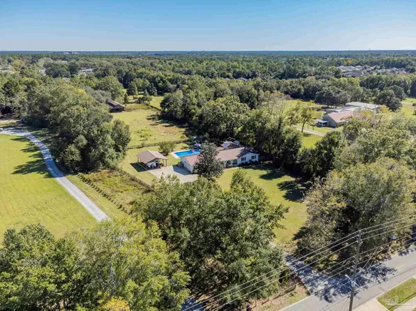 9920 Rebel Rd, Pensacola, FL 32526