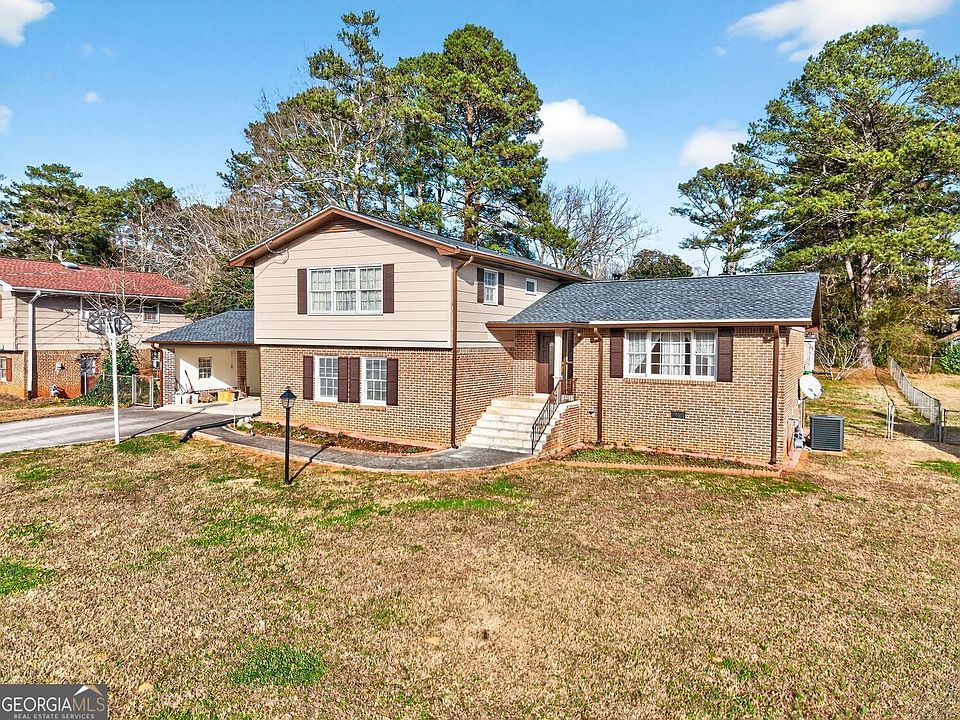 1st image of 5657 Bob White Cir NW