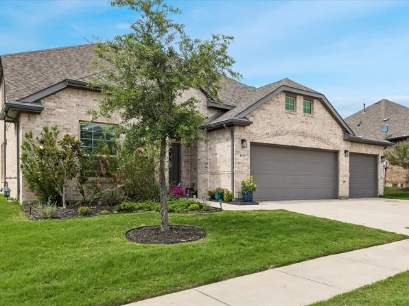 4341 Swallow Dr, Roanoke, TX 76262