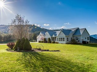 27150 S Willow Creek Rd, Medimont, ID 83842